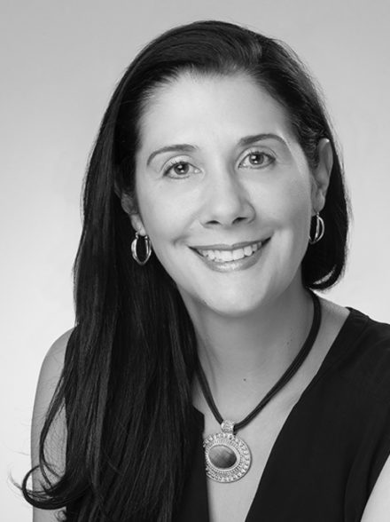 Dr. Andrea Meneses
